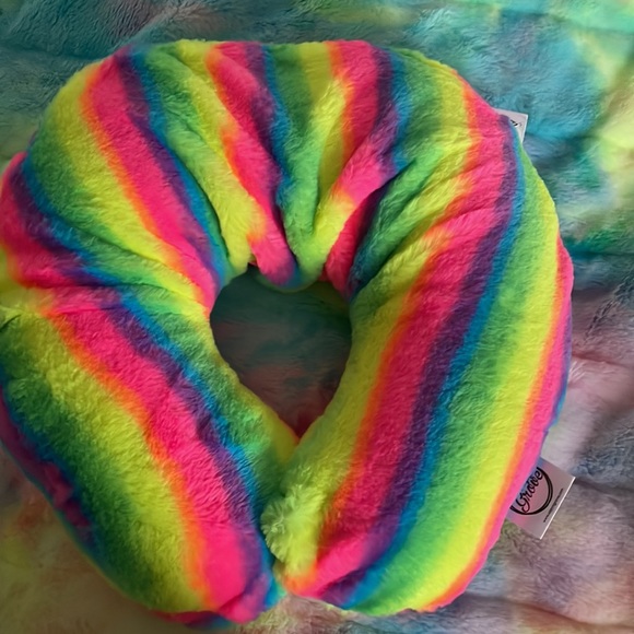 Aspyn Grove Rainbow Highlighter Neck Soother Pillow - Picture 4 of 7